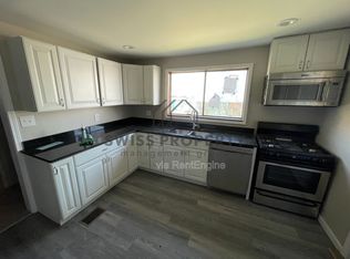 1887 Robert St, Columbus, OH 43224