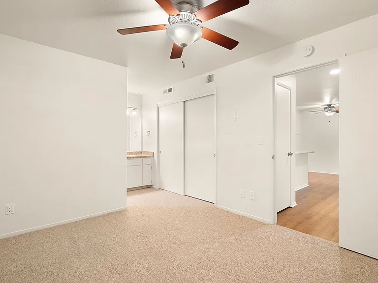 1661 Forest Avenue Apartments — Photo 58