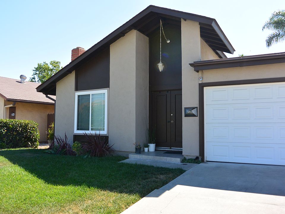 1st image of 13134 Avenida Grande