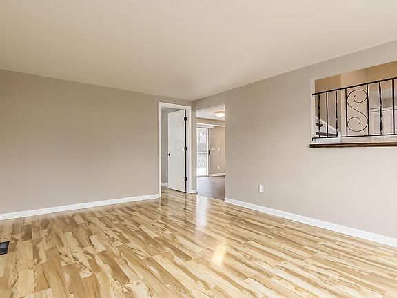 4th image of 3468 Saigon Dr