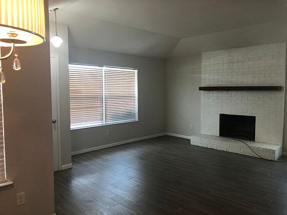 3rd image of 7001 Crosstimbers Ln #7001