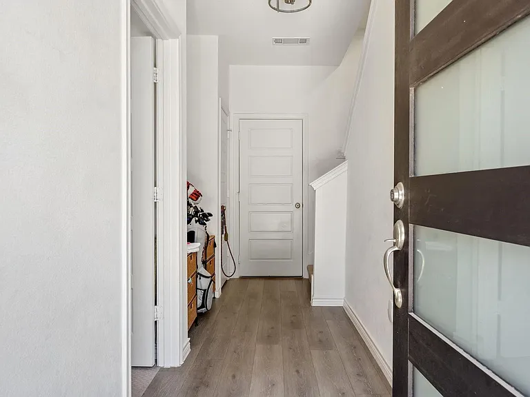 2830 Addison Park Ln — Photo 4
