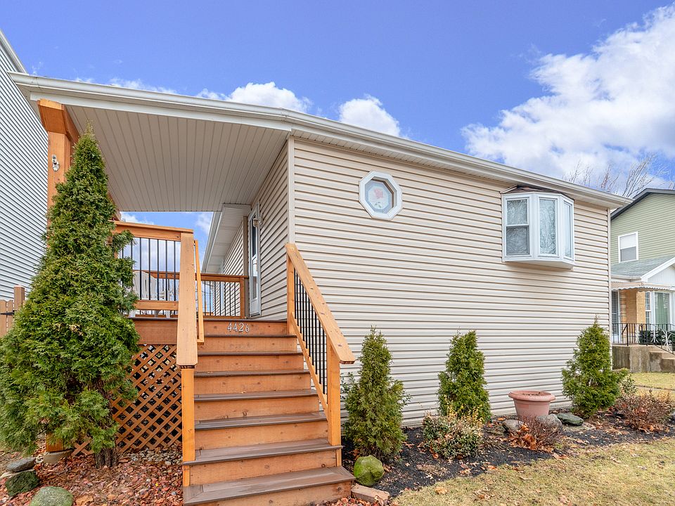 1st image of 4426 N Mulligan Ave
