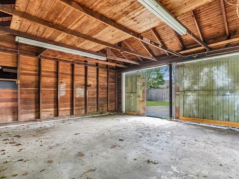 217 Church St — Photo 24