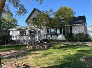 1689 Humphrey St, Osceola, IA 50213