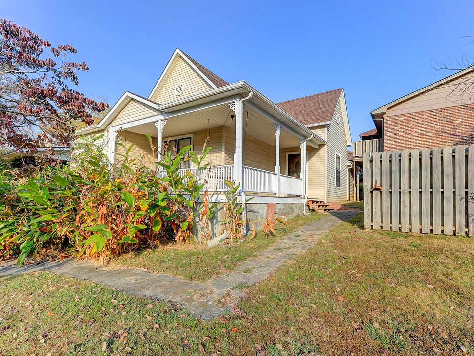 1st image of 1517 NE Coker Ave