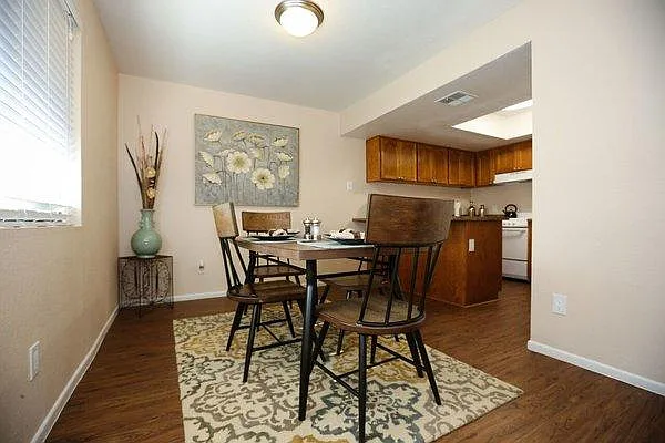10134 W Mohawk Ln — Photo 35