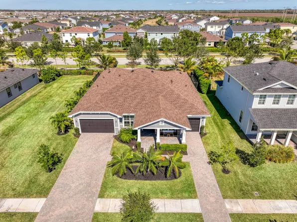 19017 Fly Rod Run, Loxahatchee, FL 33470