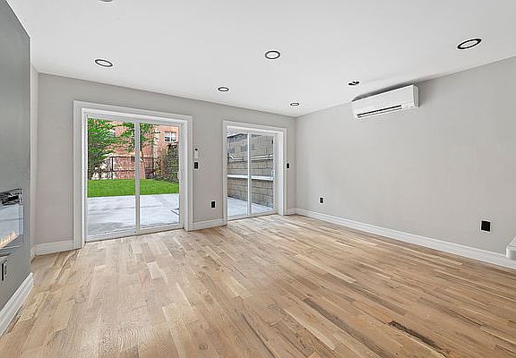 4th image of 334 E 116th St #1