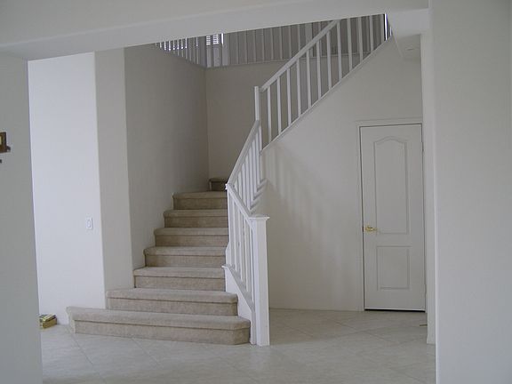 4th image of 41031 Arron Ct