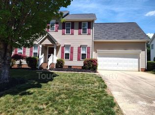 9405 Mitchell Glen Dr, Charlotte, NC 28277