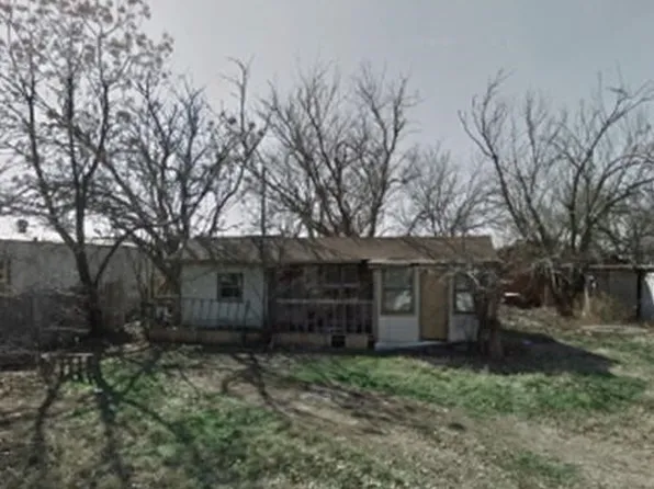 135 Mulberry Dr, Graford, TX 76449