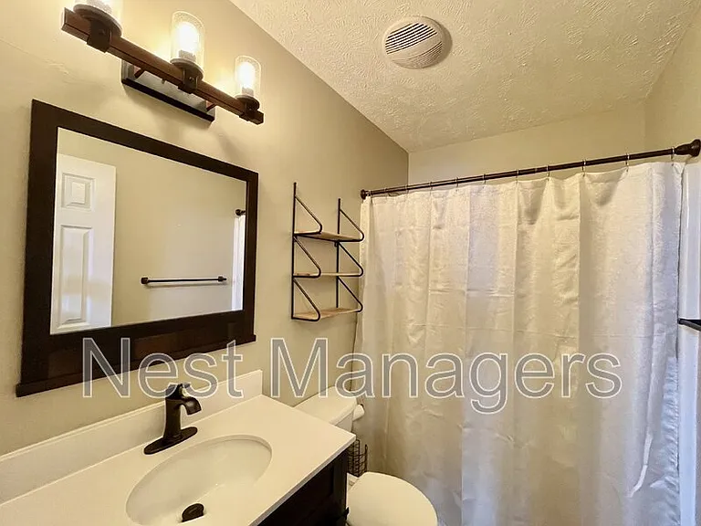 2567 Cameron Woods Ln — Photo 7