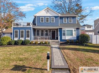 2 Goodwill Pl, Metuchen, NJ 08840