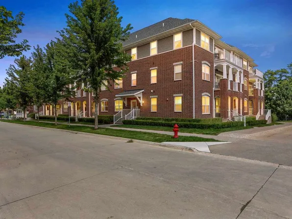 2184 Willenbrock Cir, Iowa City, IA 52245