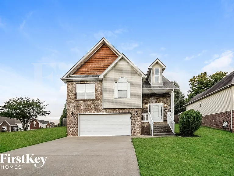 713 W Accipiter Cir — Photo 1