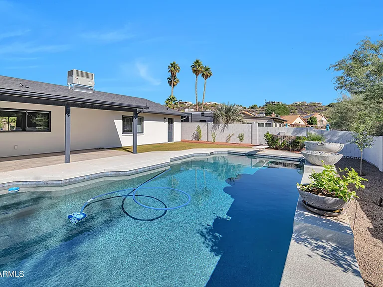 1641 W Evans Dr — Photo 49