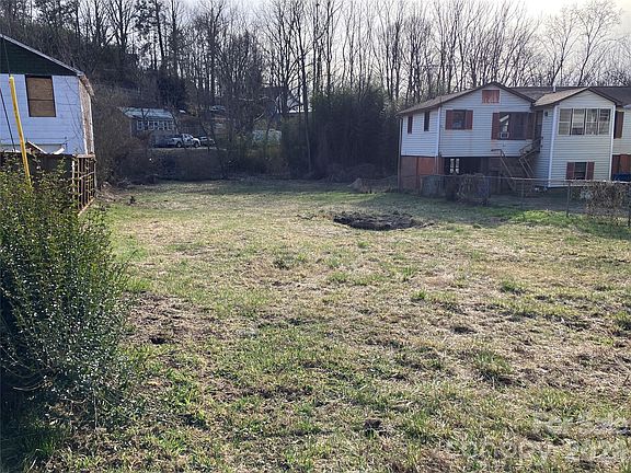 2nd image of Valley St