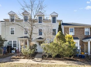 5915 Havener House Way, Centreville, VA 20120