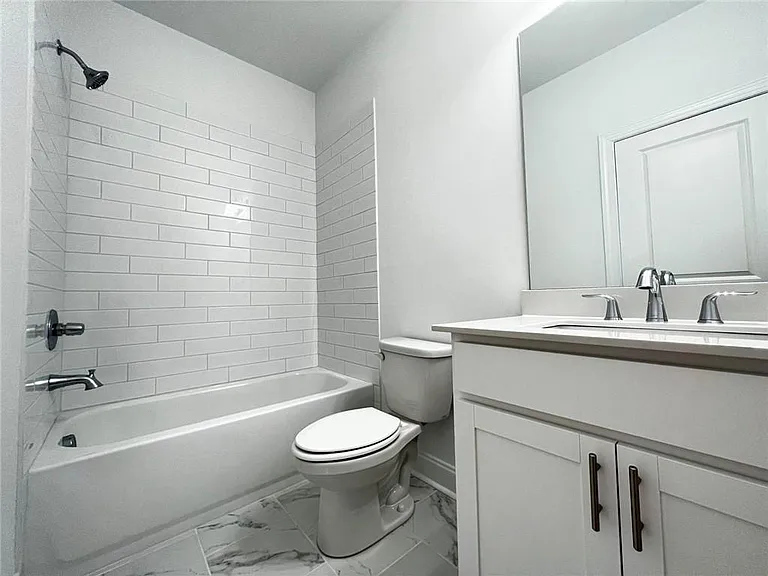 235 Sims Park Pl — Photo 5