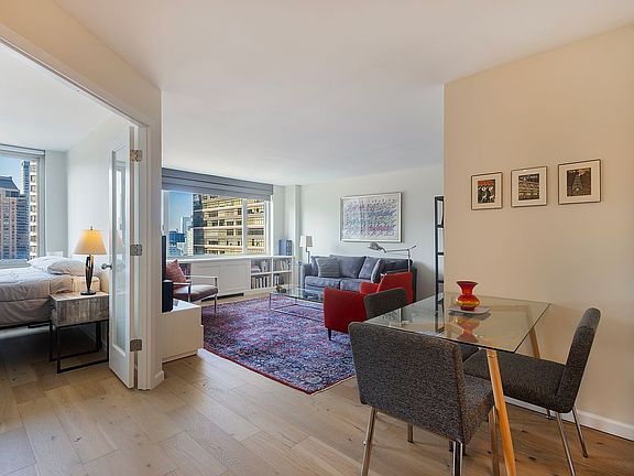 3rd image of 130 W 67th St APT 26D