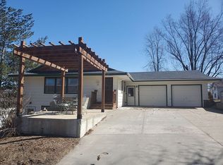 110 7th St N, Goodhue, MN 55027