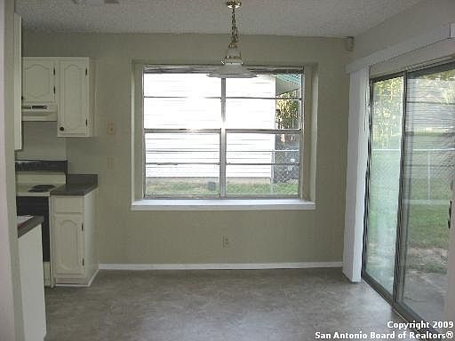 3rd image of 5235 CHAROLAIS ST