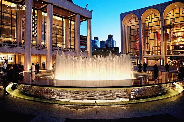 Rented by Sotheby's International Realty | media 23