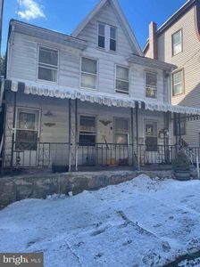 848 W Pine St, Coal Township, PA, 17866