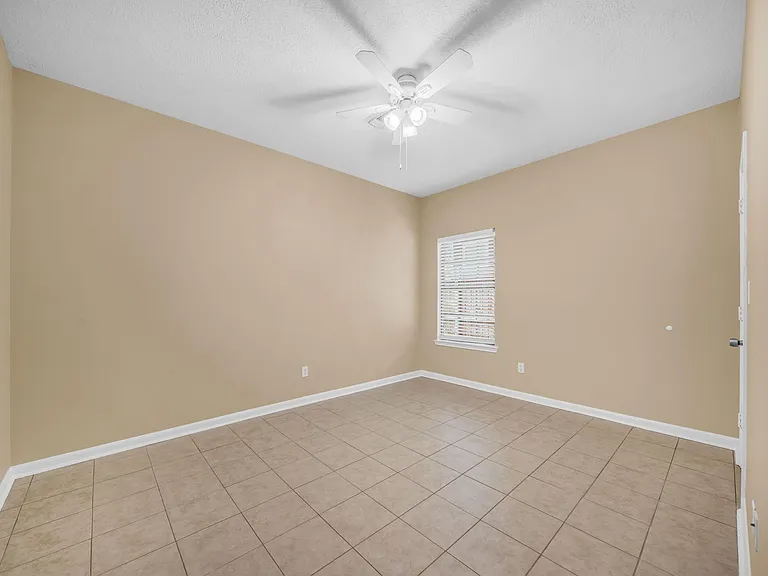 1213 Oxon Run — Photo 16