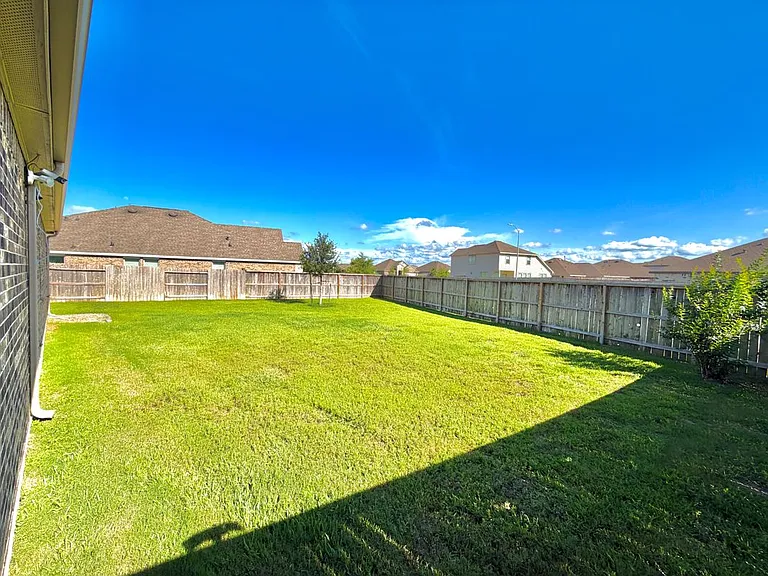 3715 Rock Ledge Dr — Photo 15