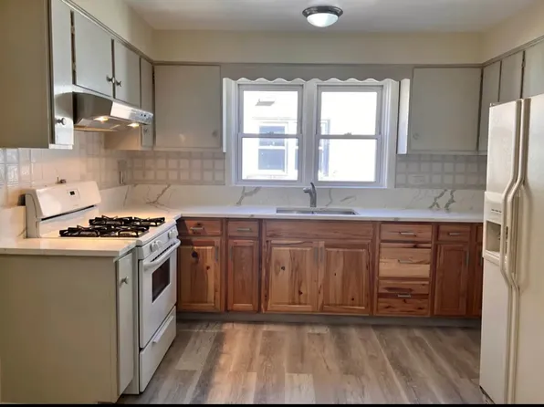 6233 N Kedzie Ave #2N, Chicago, IL 60659