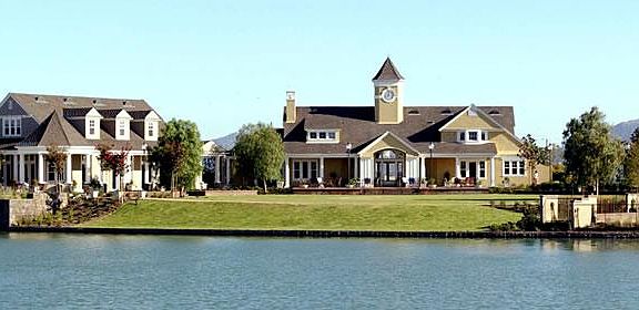 Harveston Lake House and Lawn
