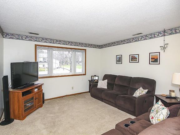 2nd image of 774 21st St