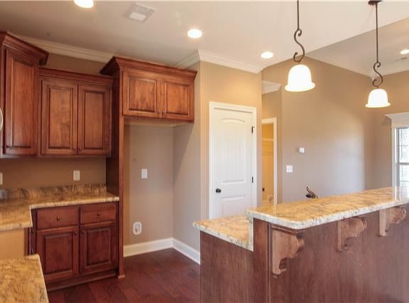 5th image of 38 Harbor Pointe #80-lot 80