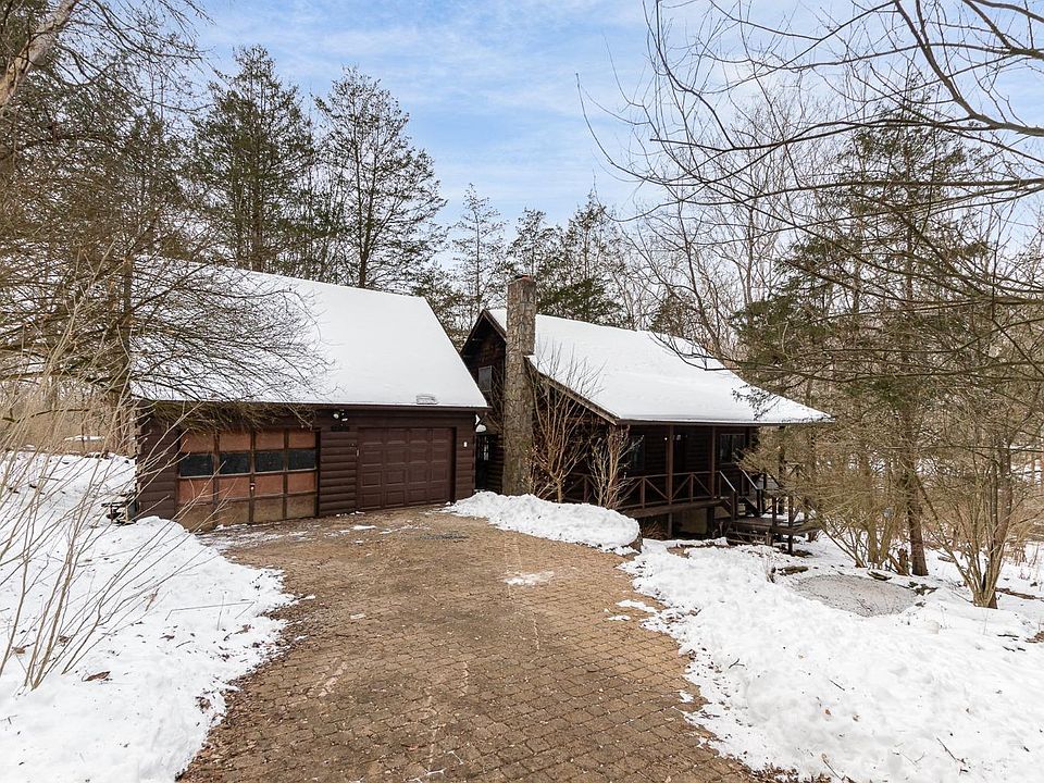 1st image of 3527 Woodland Trl