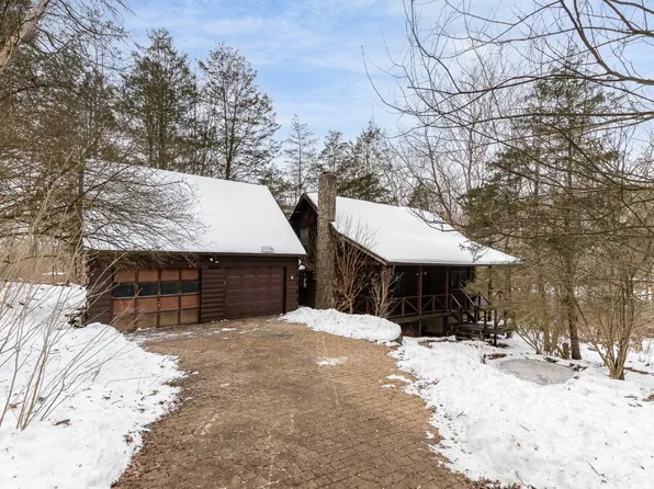 3527 Woodland Trl, Cincinnati, OH 45255