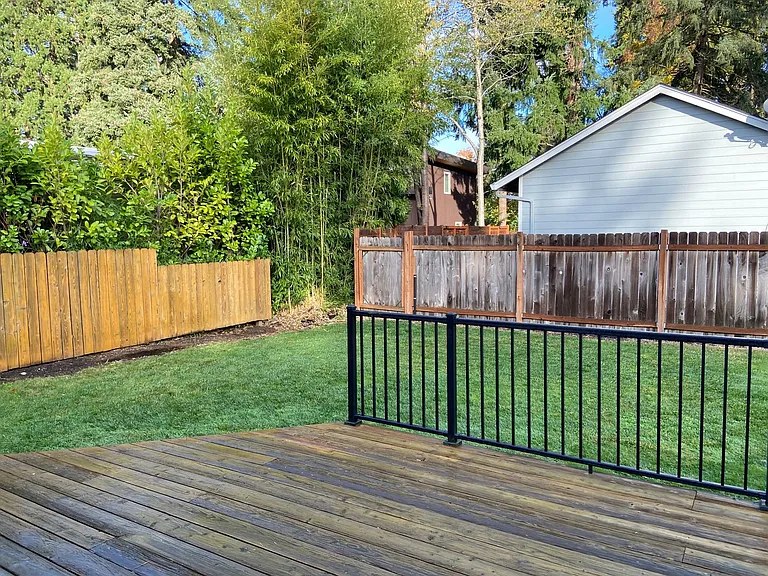 355 Irving Rd — Photo 11