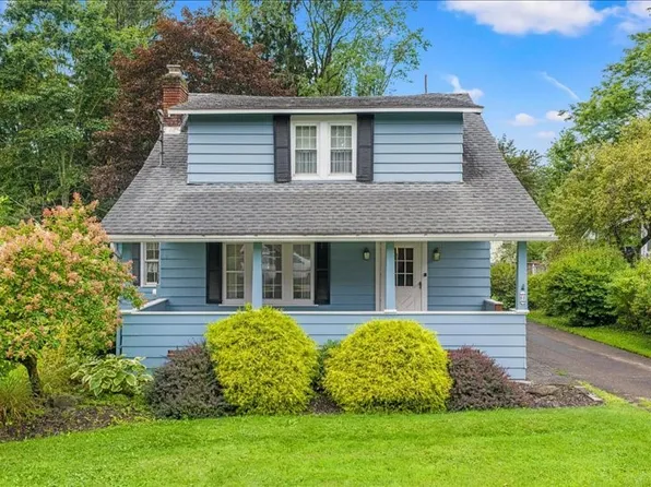61 Highland Rd, Chenango Bridge, NY 13901