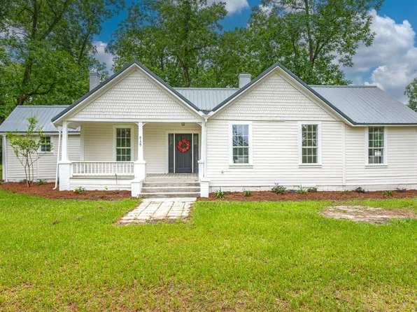 8127 5th St, Laurel Hill, FL 32567