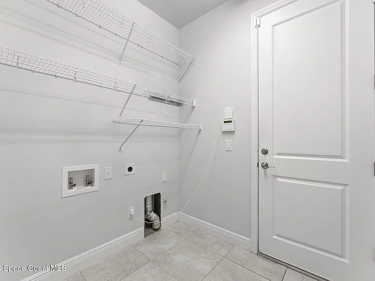 7440 Jazero Pl — Photo 26