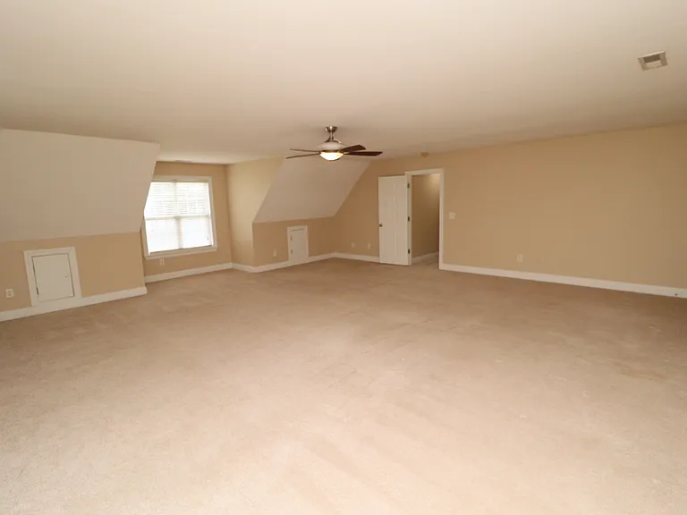 36 W Trafalgar Ct — Photo 33