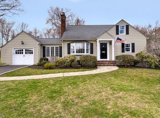 64 W End Ave, Summit, NJ 07901