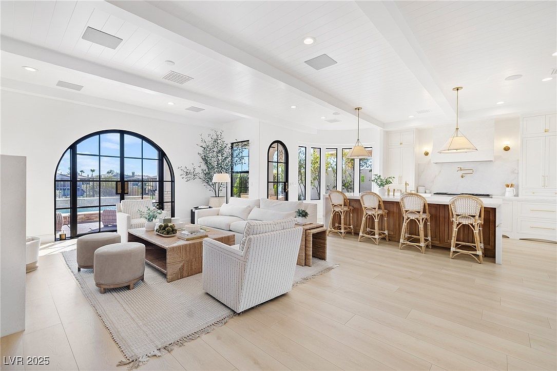 1990 Country Cove Ct