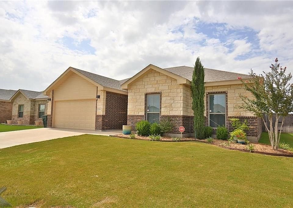 1st image of 333 Miss Ellie Ln