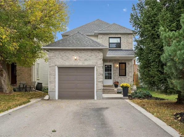 222 Inglis St, North Dumfries, ON N0B 1E0