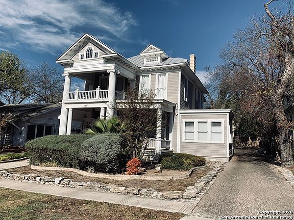 3rd image of 429 W Mistletoe Ave #101