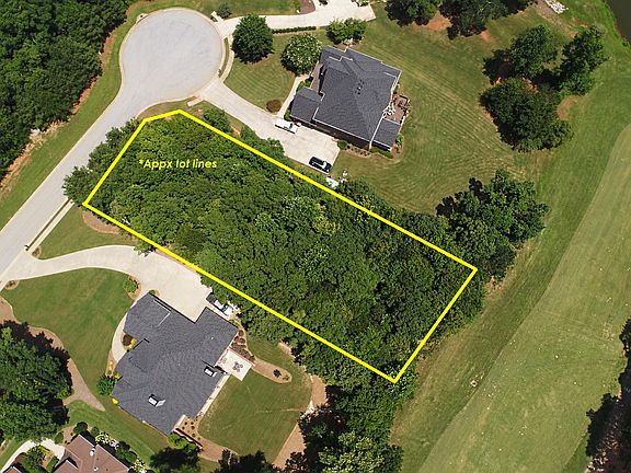 5th image of 4466 Park Royal Dr