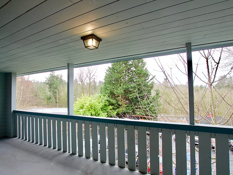 Sun Vista — Photo 23