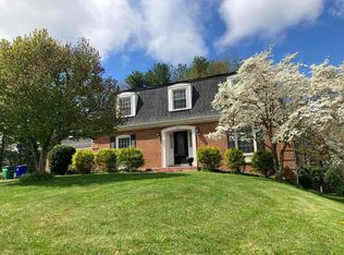 375 Robin Rd, Christiansburg, VA 24073